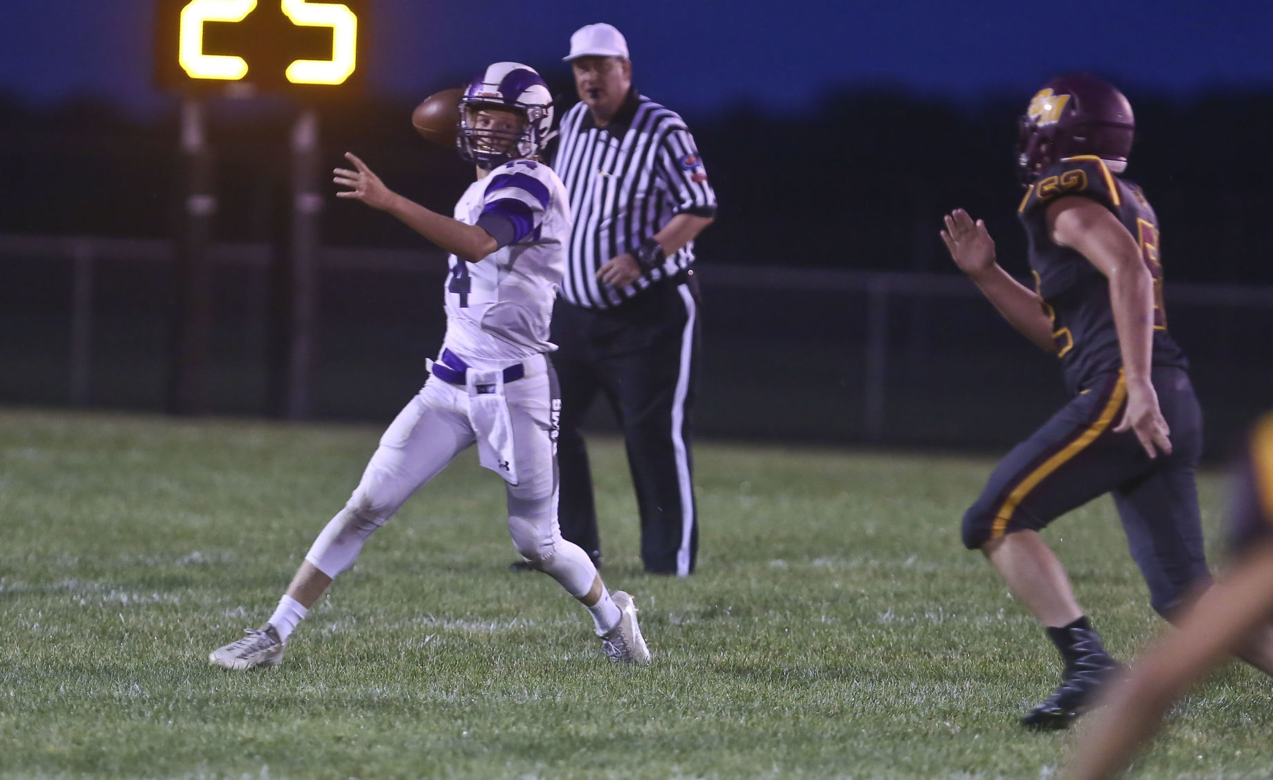 Shelbyville Clinton decgal 23 09.07.18.JPG